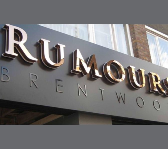 Biển inox ăn mòn – Giải pháp bảng hiệu sang trọng, bền bỉ theo thời gian