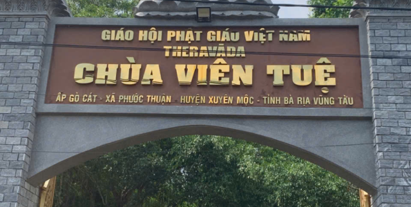 Công trình biển hiệu cho Chùa Tuệ Viên