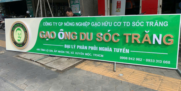 Biển quảng cáo đại lí Gạo Ông Du Sóc Trăng